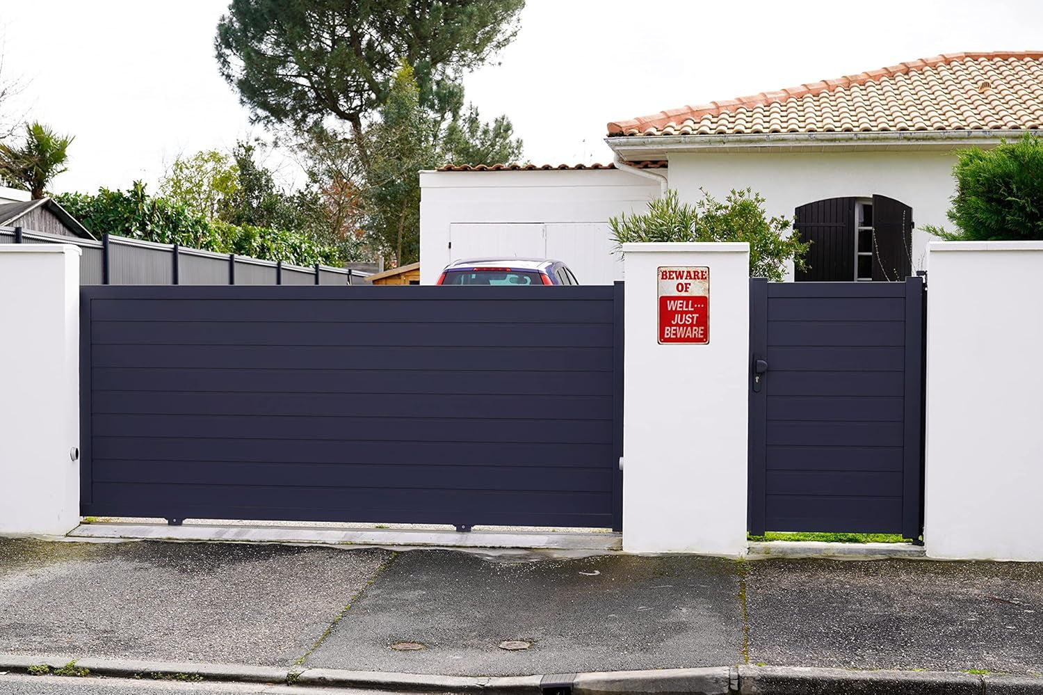 Halloween Decor Beware Sign Beware of Well Just Funny Novelty Tin Sign Vintage Metal Sign Garage Signs for Men Home Decor Tin Art Decor 8 X 12 In